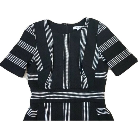 ~~SOLD~~White House Black Market ~Woman Size 0~ Black/White Fit & Flare SS Dress - Picture 8 of 12